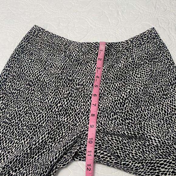 Theory Silk Animal Print Cuffed Ankle Crop Pants Women’s Size 4 Business Career - Picture 9 of 12
